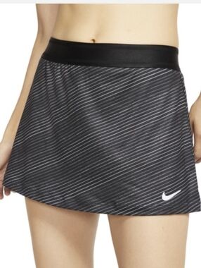Nike Court Stripe Print Tennis Skirt Skort  Size L